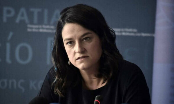 Την παράταση του σχολικού έτους μέσα στον Ιούνιο ανακοίνωσε η Νίκη Κεραμέως