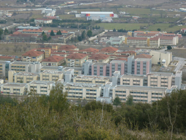 Τα ΑΕΙ επιστρέφουν στη διά ζώσης λειτουργία