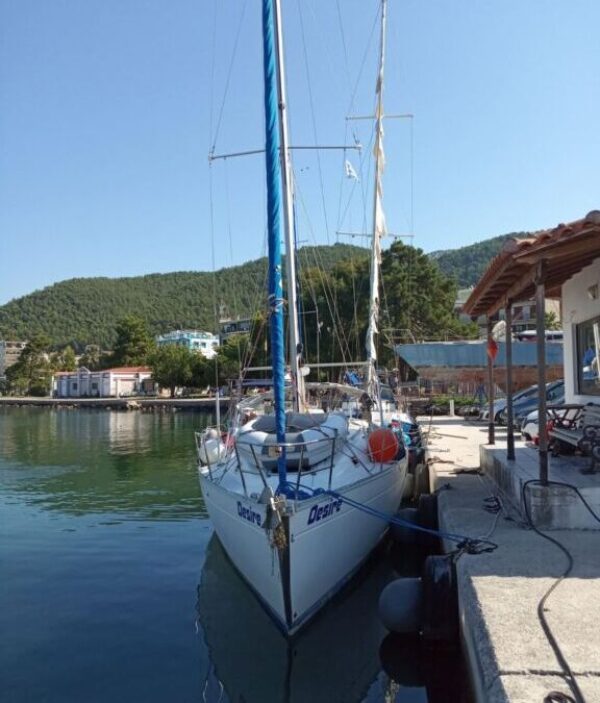 ΠΑΡΓΑ-Εντοπίστηκε αγκυροβολημένο στη θαλάσσια περιοχή Βάλτου σκάφος με μετανάστες