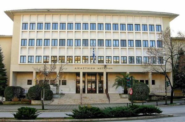 Κανονικά η λειτουργία των δικαστηρίων από σήμερα αλλά με πιστοποιητικό εμβολιασμού ή νόσησης ή self-test