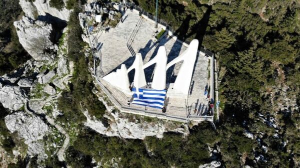 Μεγάλη εκδήλωση στους πρόποδες του Ζαλόγγου