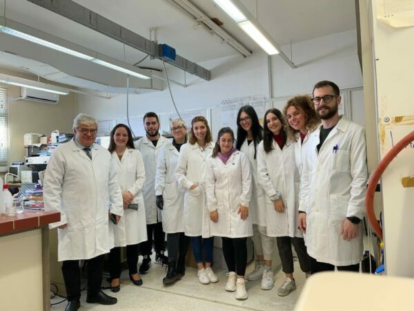 Νέο καινοτόμο προϊόν κατοχυρώθηκε με δίπλωμα ευρεσιτεχνίας από την επιστημονική ομάδα του Εργαστηρίου Βιολογικής Ανόργανης Χημείας του Τμήματος Χημείας, του Πανεπιστημίου Ιωαννίνων