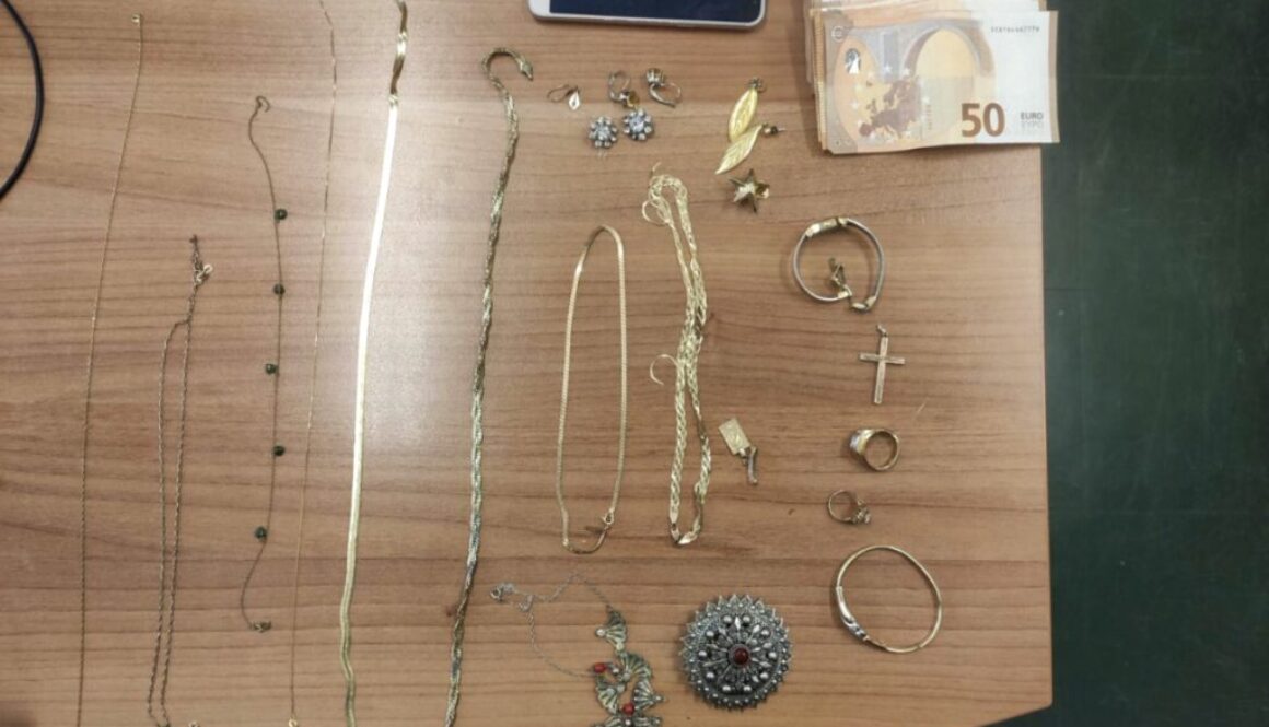 κατασχεθέντα τηλεφωνικές απάτες e1679053751769