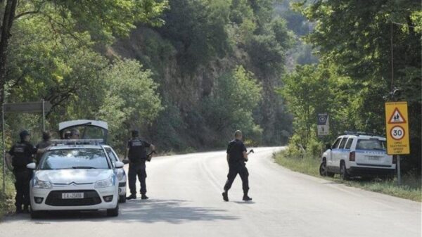 Σύλληψη για μεταφορά παράτυπων μεταναστών στη Θεσπρωτία