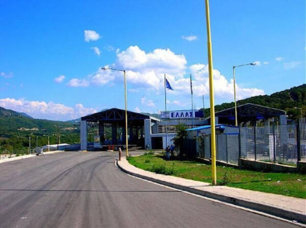 Σύλληψη στη Κακαβιά Ιωαννίνων αλλοδαπού που διευκόλυνε την έξοδο από τη χώρα παράτυπων μεταναστών