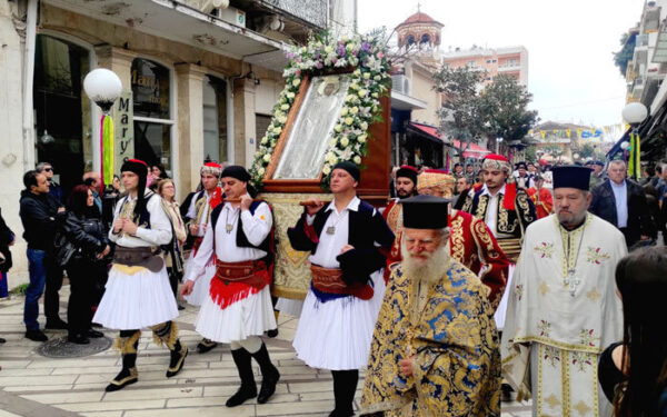 Με Λαμπρότητα και κατάνυξη ο Εορτασμός της Αγίας Θεοδώρας στη Άρτα