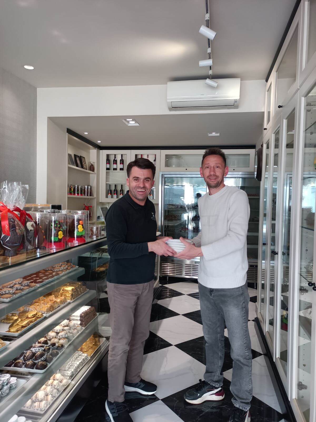 IMG 093de4479a453f527cbca6643db43b26 V 1