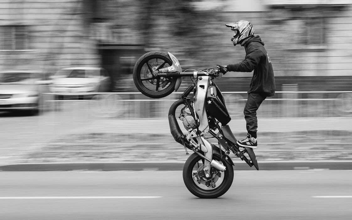 lathi odigoi motosikleta 2