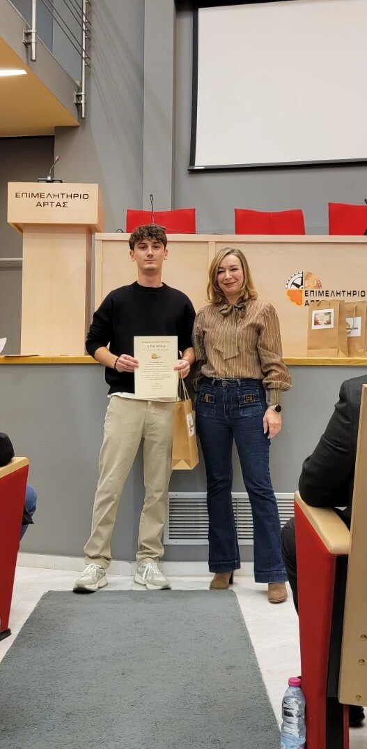 IMG 4b72c379fb0e417f7d120c3270e681b4 V~2