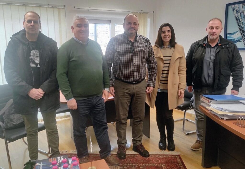 IMG ff65d4513a4f5d08a3cf30676f5d752c V~3